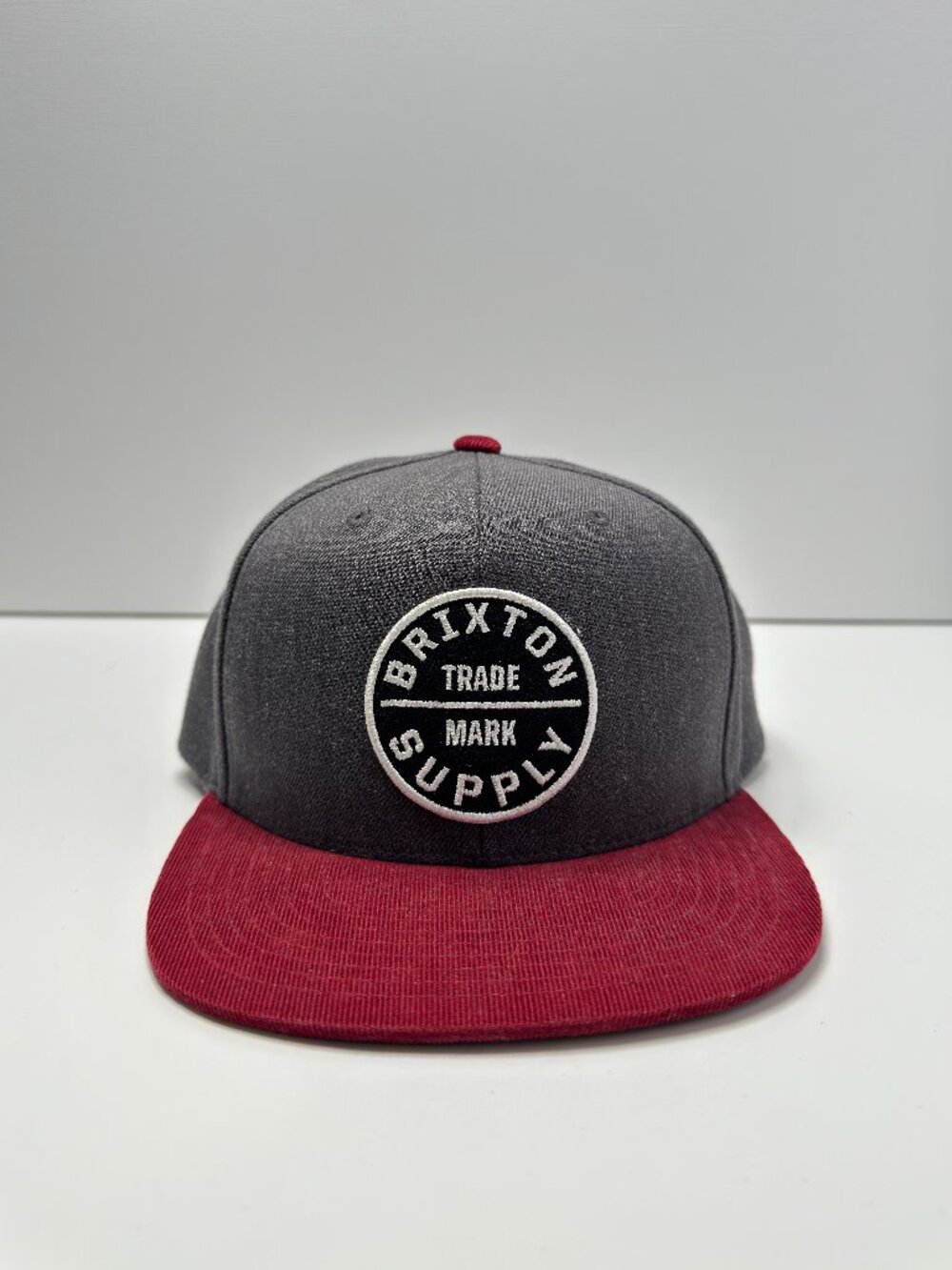 Brixton Trade Mark Supply Hat | Gray & Burgundy Snapback | Like New